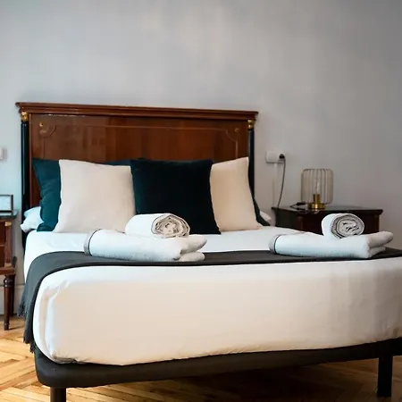 بيت شباب Hihome Uria