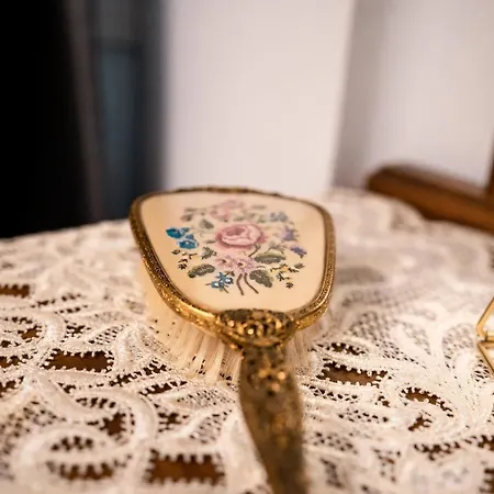 Hihome Uria اوفيدو