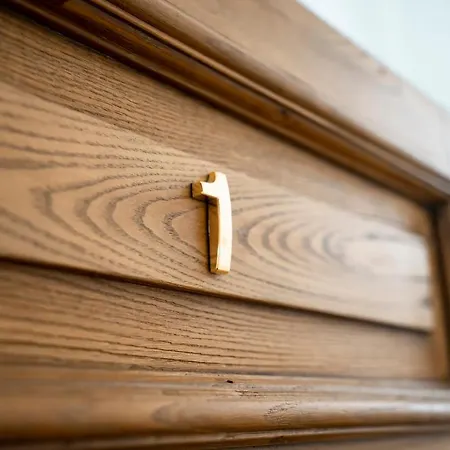 بيت شباب Hihome Uria *