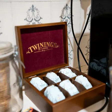 Hostel Hihome Uria *