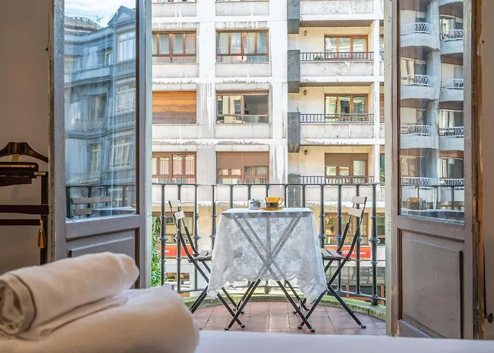 Hihome Uria 오비에도