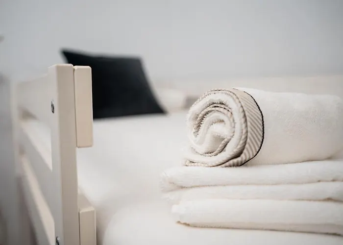 Hihome Uria 오비에도