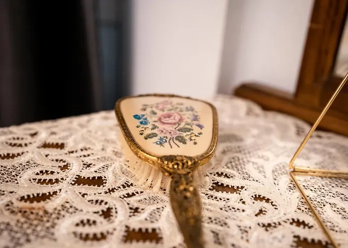 Hihome Uria 오비에도