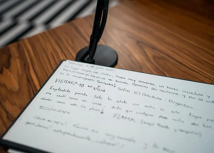 Hihome Uria 오비에도